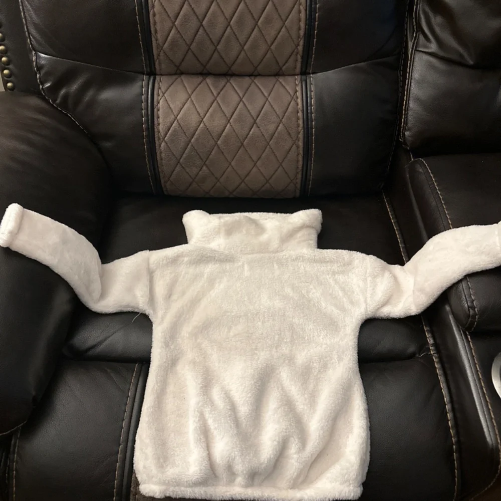 Sweater - Picture 3 of 3